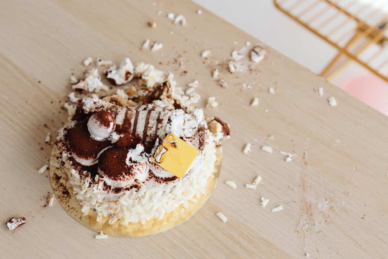 קישוטים לעוגת יום הולדת קישוטים לעוגת יום הולדת